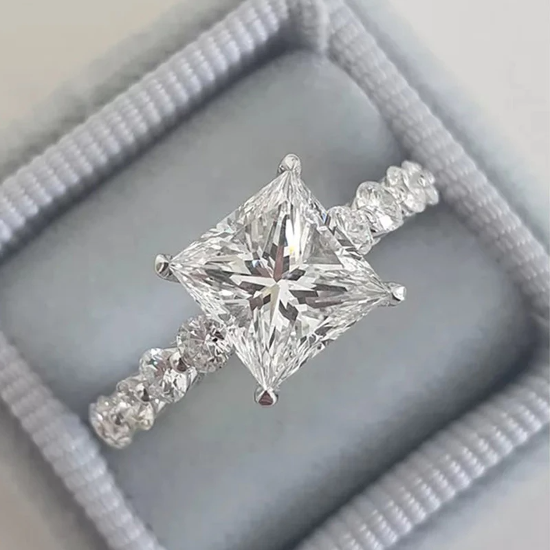 Brilliant Princess Cut Engagement Ring In Stering Silver