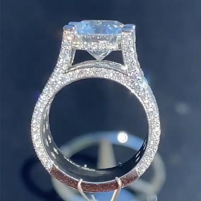 Jolics Handmade Round Cut Sterling Silver Engagement Ring