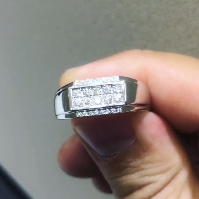 Round Cut 925 Sterling Silver Engagement Ring