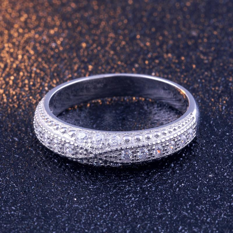 Round Cut Luxury Wedding Ring Set